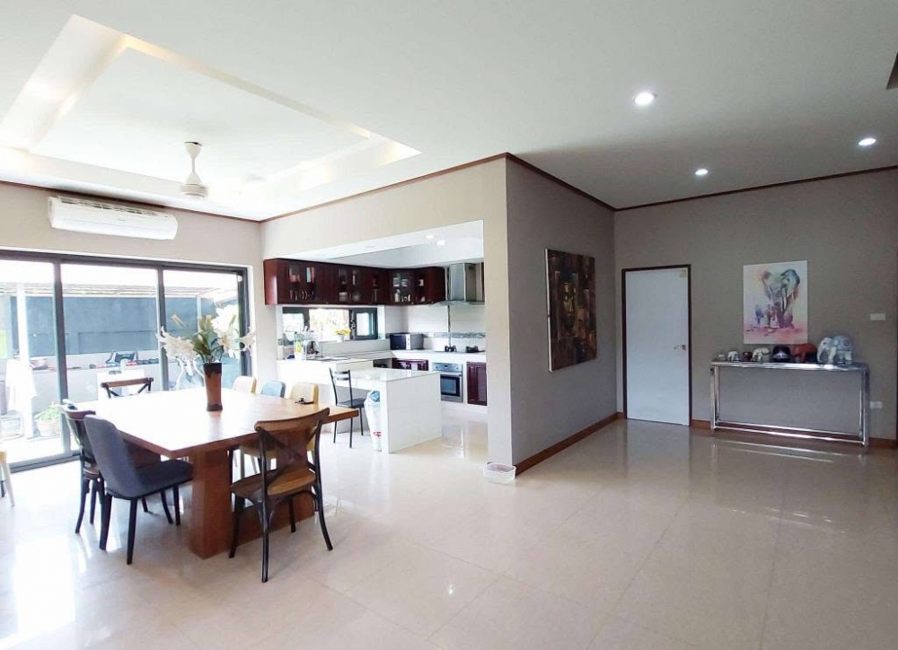 ขาย Pool Villa 2 ชั้น 4 ห้องนอน 4 ห้องน้ำ บางเสร่ (2)