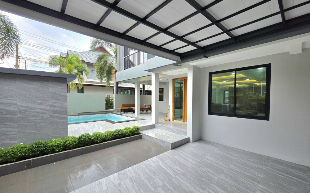ขาย Pool Villa 2 ชั้น 4 ห้องนอน 5 ห้องน้ำ พัทยากลาง (1)