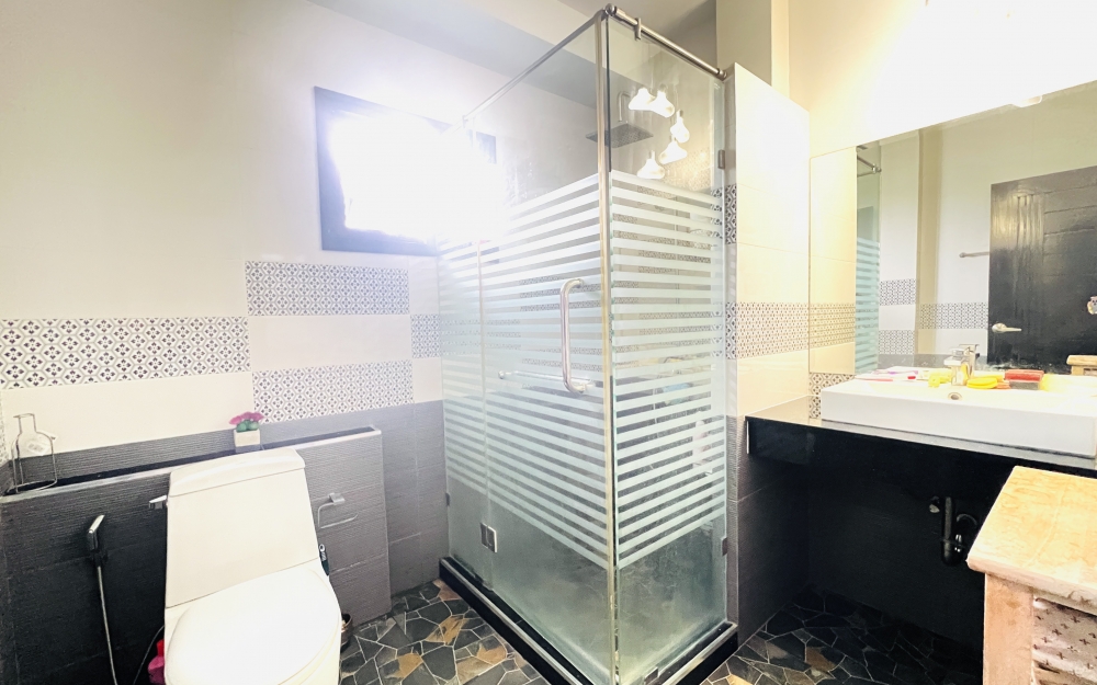 ขาย Pool Villa 2 ชั้น 4 ห้องนอน 4 ห้องน้ำ ห้วยใหญ่ (2)