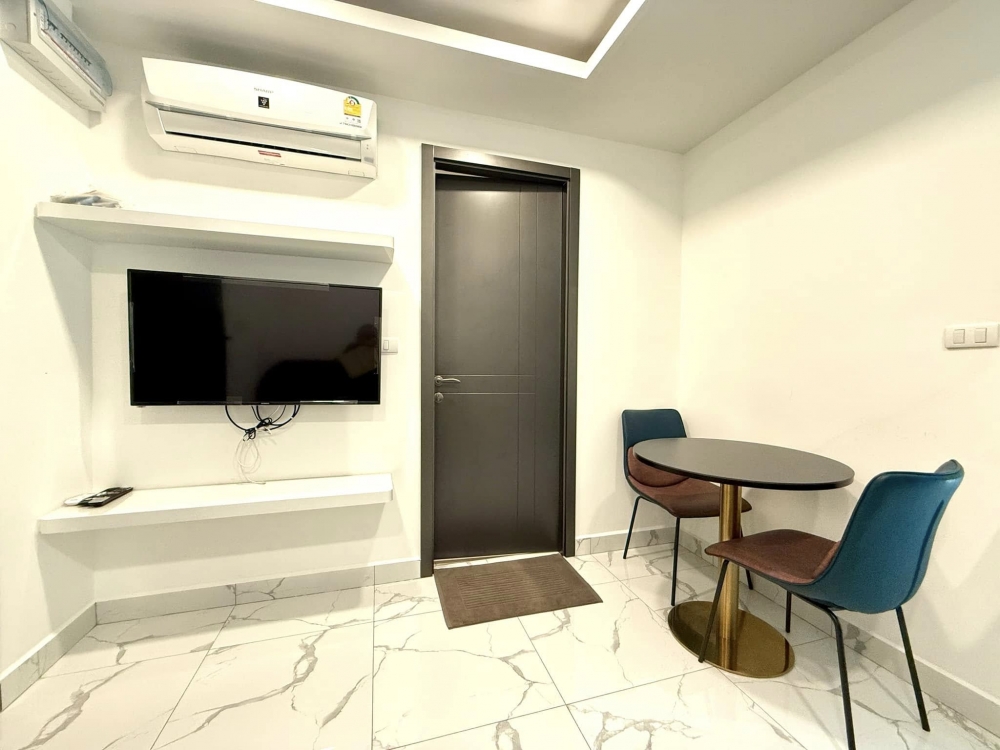 ให้เช่า Arcadia Center Suites Pattaya อาคาเดีย เซ็นเตอร์ สูท พัทยา 1 ห้องนอน วิวสวน