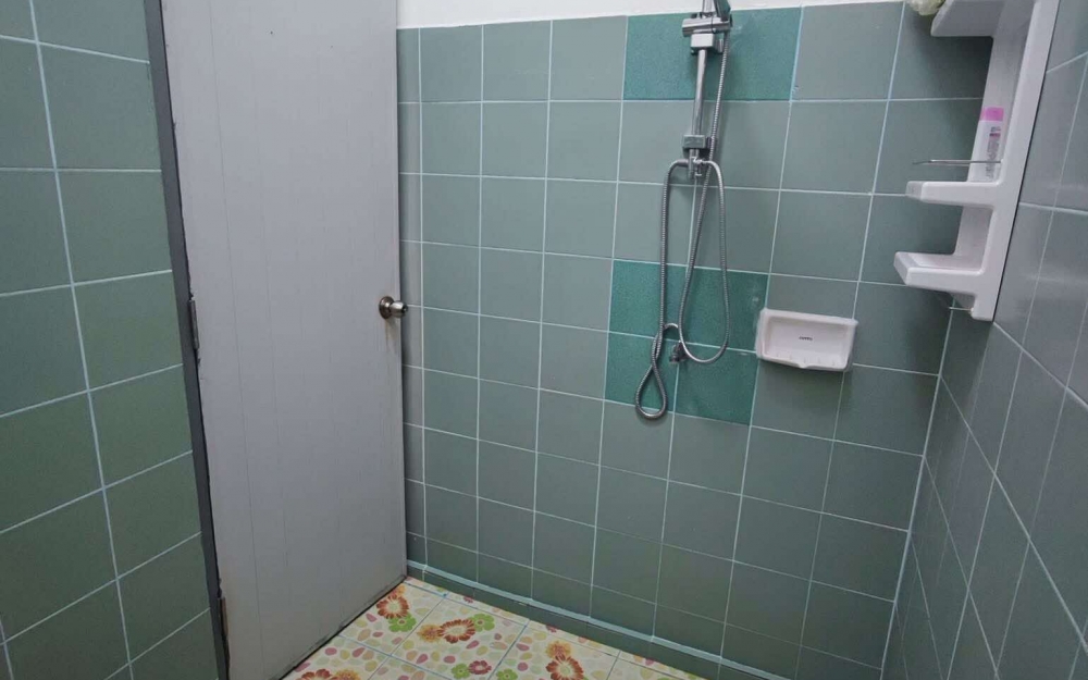 ให้เช่าทาวน์เฮ้าส์ 2 ห้องนอน ซอยบุญสัมพันธ์