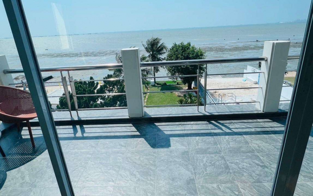 ปล่อยเช่าบ้าน Pool Villa ติดทะเล พัทยาเหนือ 4 ห้องนอน 5 ห้องน้ำ