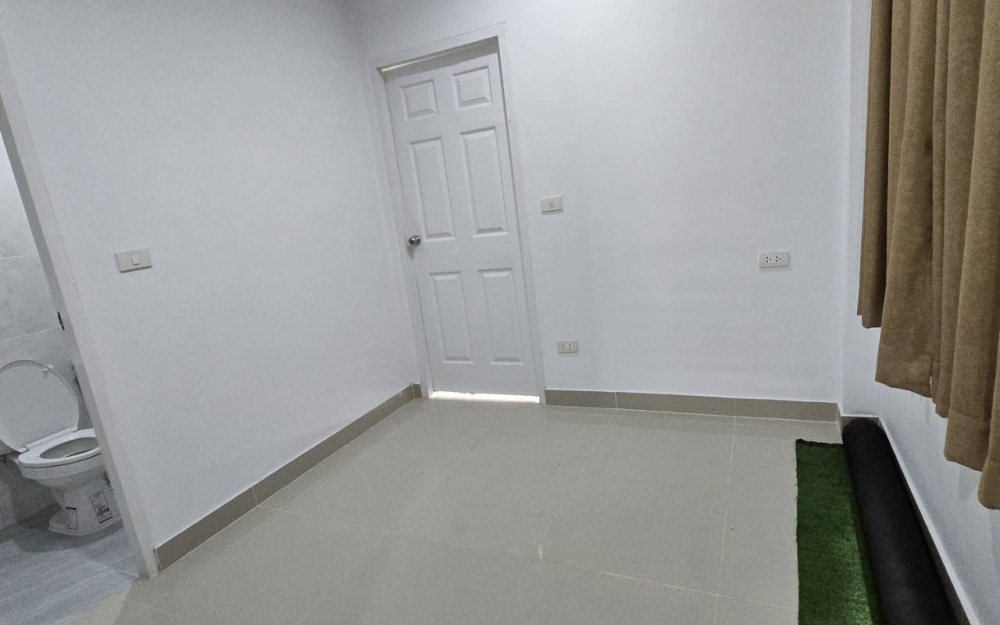 ขายบ้านแฝด 2 ชั้น ซ.สยามคันทรีคลับ 4 ห้องนอน 3 ห้องน้ำ ติดเจ้าของ