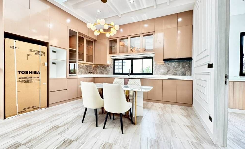 ให้เช่าพูลวิลล่า 3 ห้องนอน 4 ห้องน้ำ ห้วยใหญ่