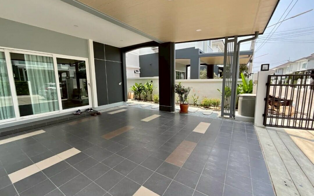 ให้เช่าบ้านเดี่ยว 2 ชั้น 3 ห้องนอน 3 ห้องน้ำ พัทยา