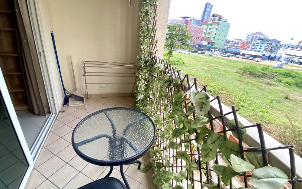 ขาย City Garden Pattaya ซิตี้ การ์เด้น พัทยา 1 ห้องนอน วิวเมือง (2)