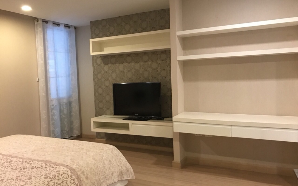 ขาย Apus Central Pattaya เอปัส พัทยากลาง  3 ห้องนอน วิวสระ (2)