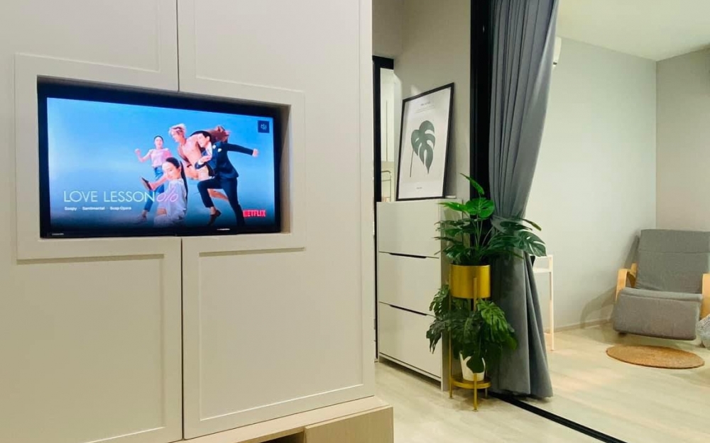 ขายพร้อมผู้เช่า  Life Asoke (ไลฟ์ อโศก) 1 ห้องนอน ชั้น 17 วิวสวน ห้วยขวาง บางกะปิ ติดเจ้าของ