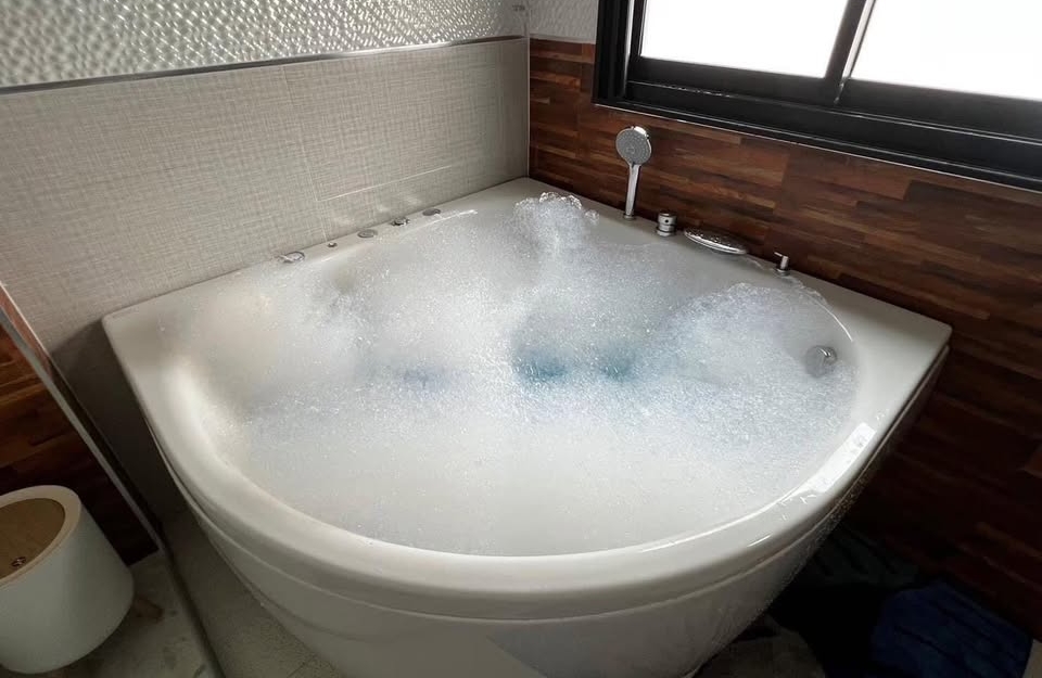 ขาย Pool Villa 3 ห้องนอน 3 ห้องน้ำ บางเสร่ (2)