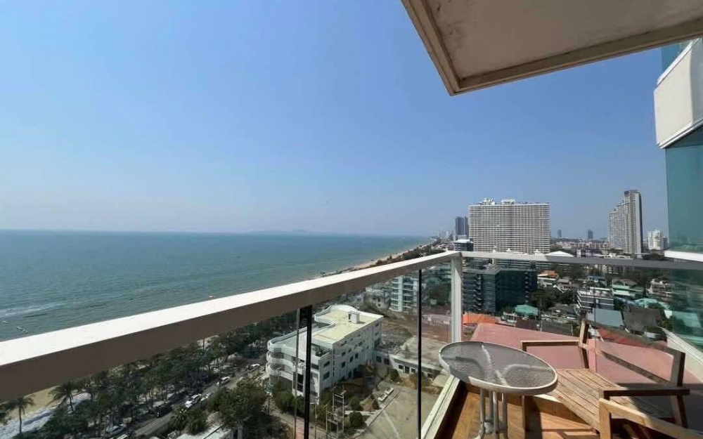 ขายพร้อมผู้เช่า Cetus Beachfront Jomtien 3 ห้องนอน วิวทะเล (2)