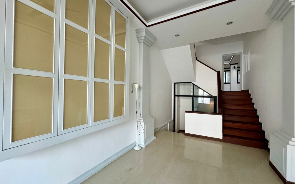 ขาย บ้าน 4 ชั้น 8 ห้องนอน 7 ห้องน้ำ จอมเทียน (2)