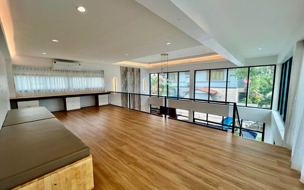 ให้เช่า พูลวิลล่า 5 ห้องนอน ชัยพฤกษ์ จอมเทียน