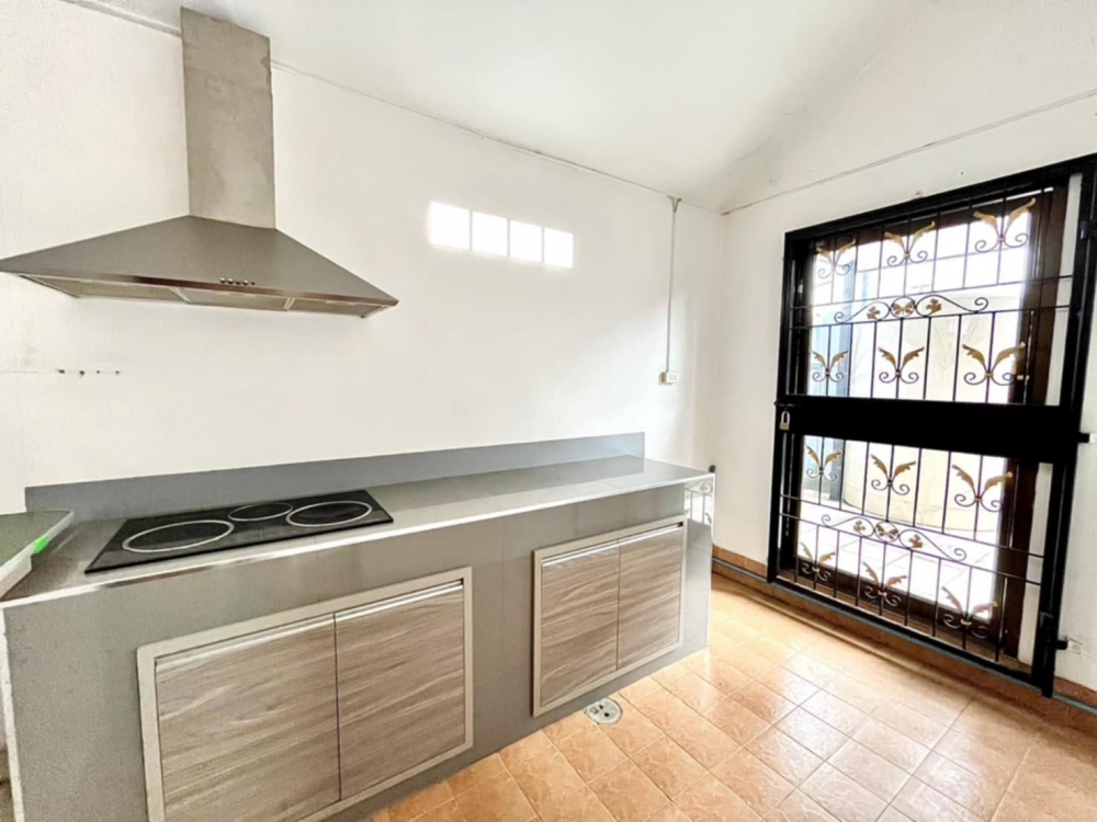 ให้เช่า บ้านเดี่ยว 3 ห้องนอน 2 ห้องน้ำ พัทยา