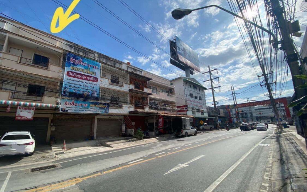 ขายอาคารพาณิชย์ 3 ชั้น 4 ห้องนอน 2 ห้องน้ำ พัทยากลาง