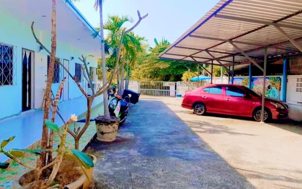 ขายที่ดินพร้อมห้องเช่าติดแอร์ 5 ห้อง 125 ตร.วา นาเกลือ ติดเจ้าของ (3)