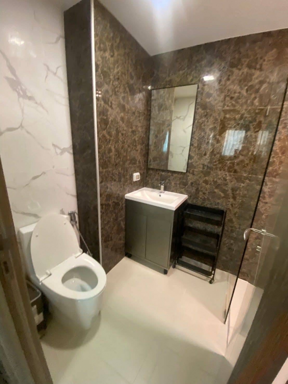 เช่า อาคาเดียคอนติเนนตัล