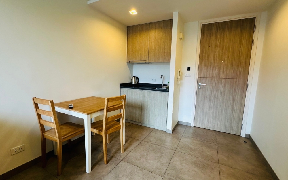 ปล่อยเช่ารายปี Unixx พระตำหนัก-พัทยาใต้ 1 ห้องนอน ชั้น 11 วิวสระ (ทำ Airbnb ได้)