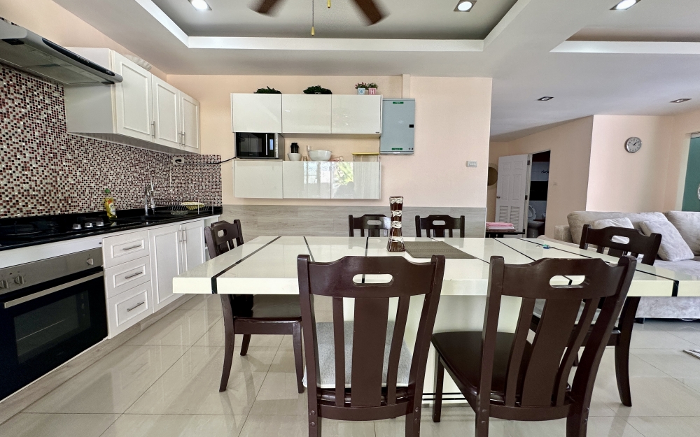 ขาย Pool Villa ชั้นเดียว 3 ห้องนอน 3 ห้องน้ำ จอมเทียน (2)