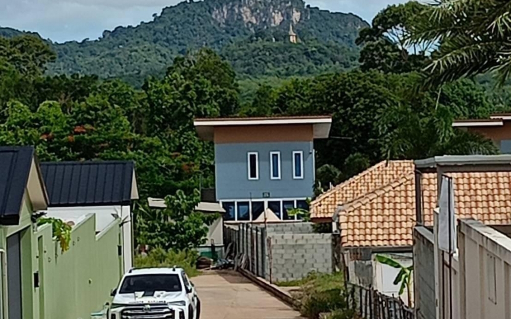 ปล่อยเช่ารายปีบ้าน Pool Villa 2 ชั้น 7 ห้องนอน 5 ห้องน้ำ ห้วยใหญ่ ติดเจ้าของ