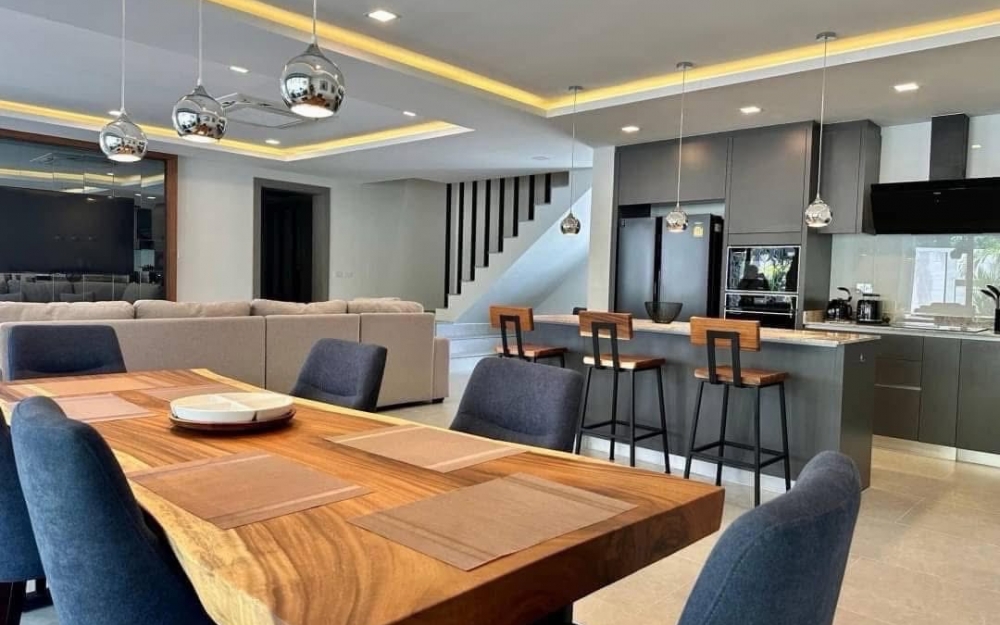 ขายพร้อมผู้เช่า Pool Villa 2 ชั้น 5 ห้องนอน 5 ห้องน้ำ Serenity Jomtien Villas เซเรนิตี้ จอมเทียน วิลล่า พระตำหนัก (3)