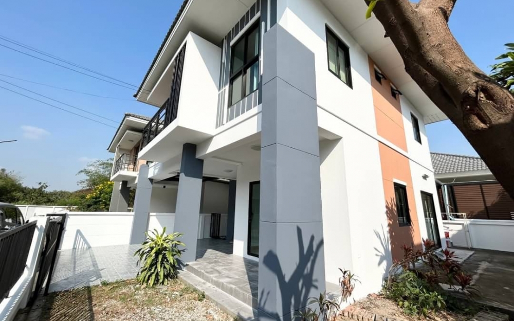 ขายบ้านแฝด 2 ชั้น 3 ห้องนอน 3 ห้องน้ำ บึงวรกิจ (1)