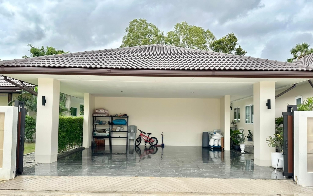 ขายบ้านเดี่ยวสไตล์โมเดิร์น 2 หลังในรั้วเดียวกัน 6 ห้องนอน 7 ห้องน้ำ ห้วยใหญ่ ติดเจ้าของ (3)