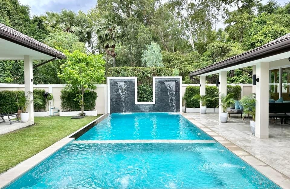 ขายบ้านเดี่ยวสไตล์โมเดิร์น 2 หลังในรั้วเดียวกัน 6 ห้องนอน 7 ห้องน้ำ ห้วยใหญ่ ติดเจ้าของ (3)