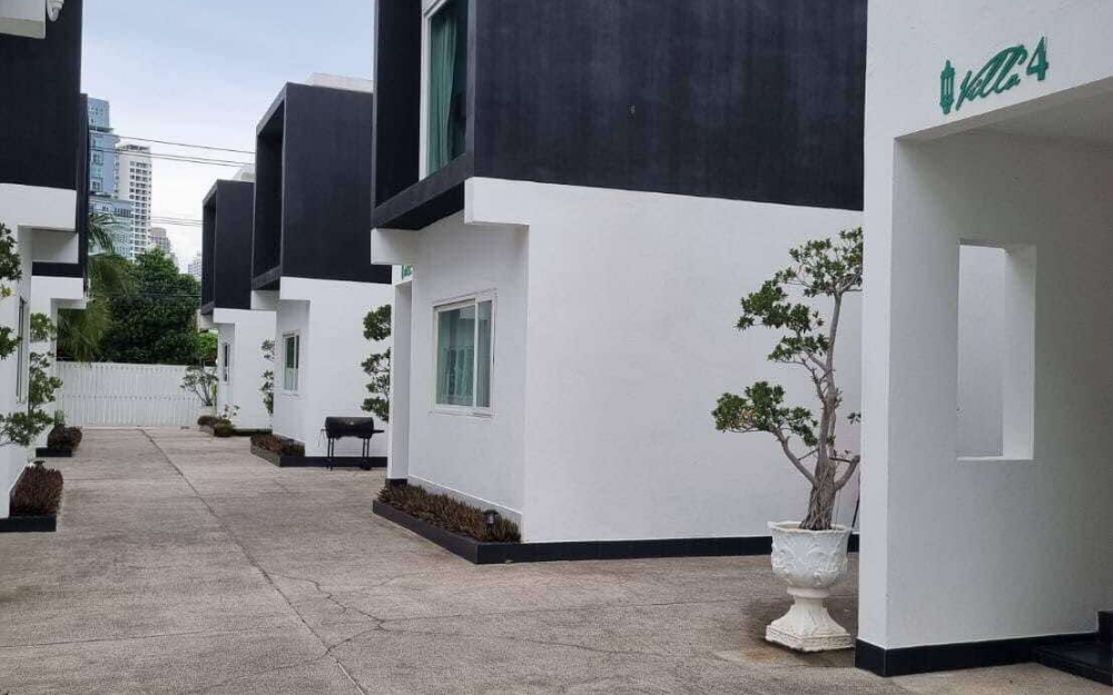 ขายบ้าน Pool Villa 2  ชั้น 2 ห้องนอน 2 ห้องน้ำ 7 Units เขาพระตำหนัก(2)