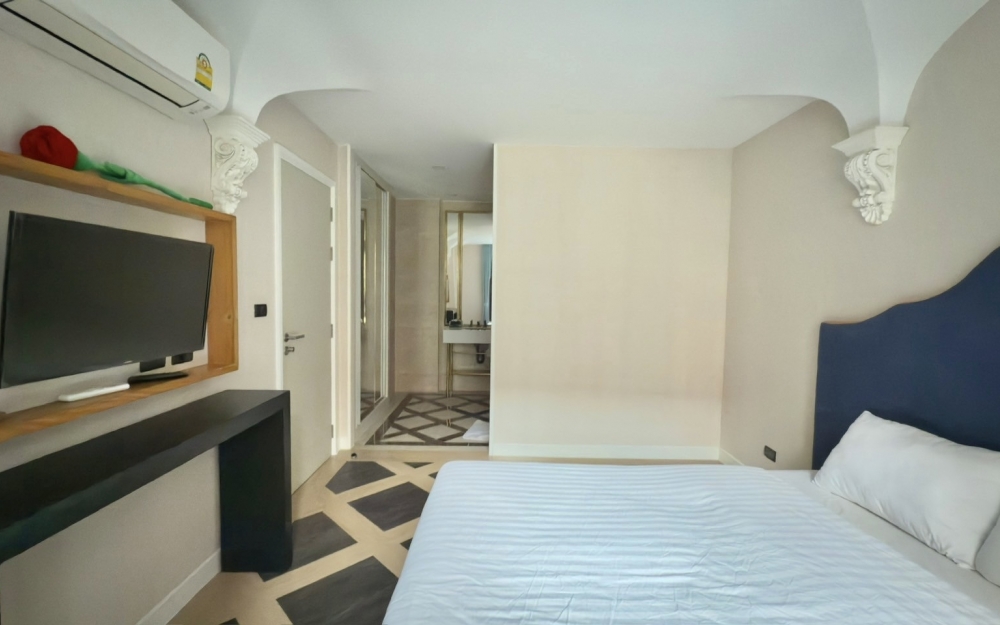 ให้เช่า Espana จอมเทียน 2 ห้องนอน วิวสระน้ำ (2)