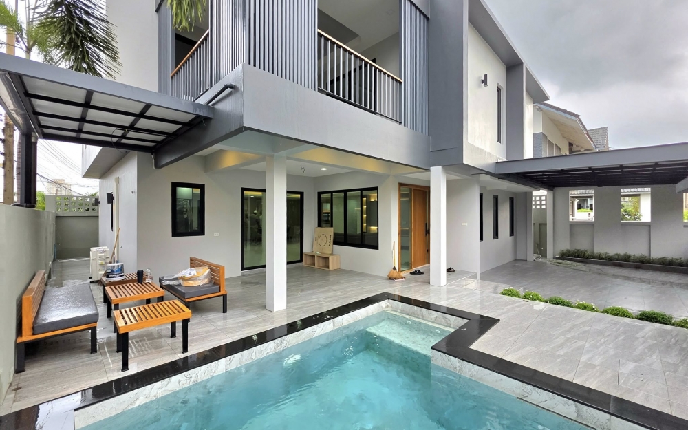 ขาย Pool Villa 2 ชั้น 4 ห้องนอน 5 ห้องน้ำ พัทยากลาง (1)