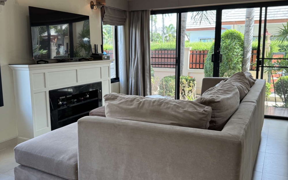 ให้เช่าพูลวิลล่า 3 ห้องนอน บ้านอำเภอ