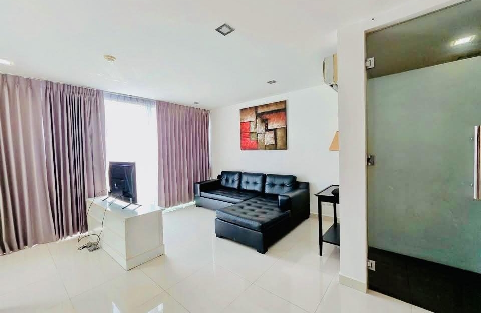 ขาย Club Royal Wongamat คลับ รอยัล วงศ์อมาตย์ 1 ห้องนอน วิวเมือง (2)