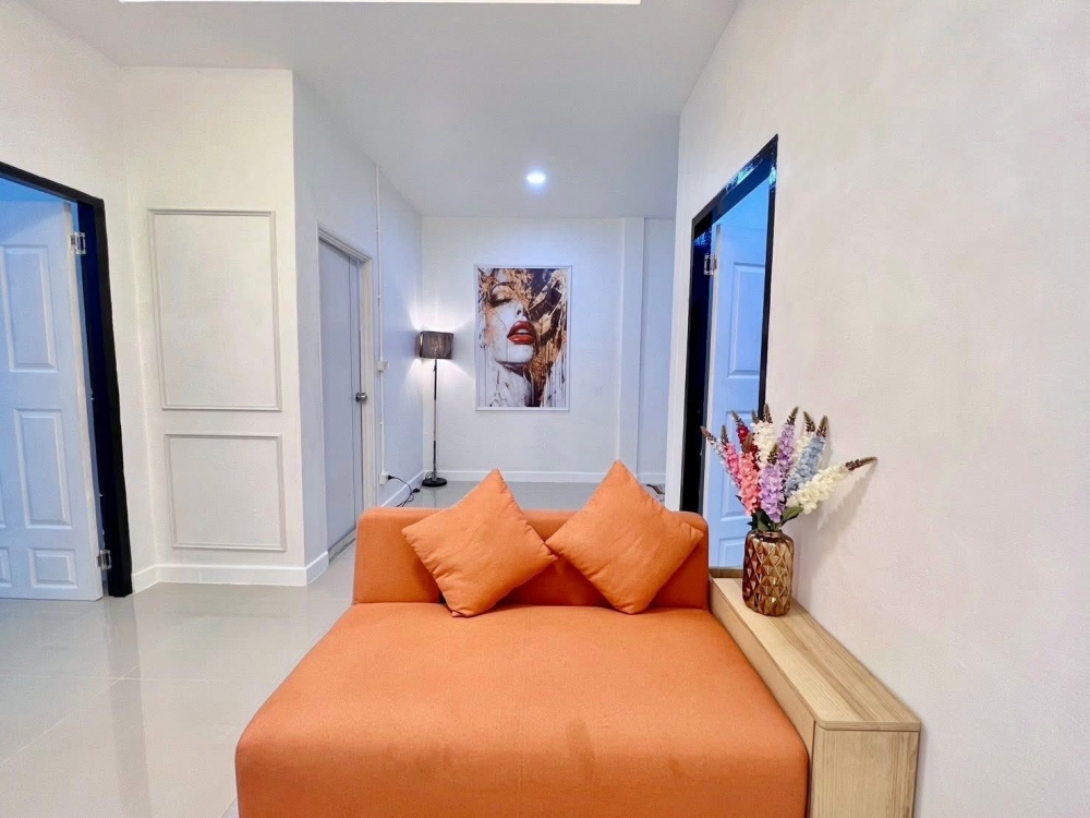 ขาย ทาวน์เฮ้าส์ 2 ห้องนอน 1 ห้องน้ำ เขาน้อย