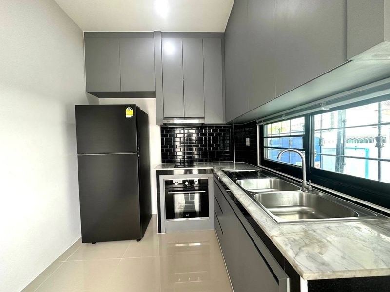 ขาย Pool Villa ชั้นเดียว 3 ห้องนอน 2 ห้องน้ำ มาบประชัน (2)