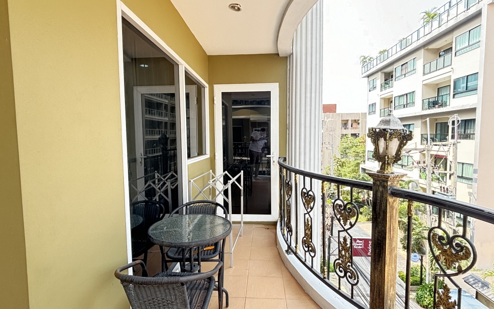 ขาย  Siam Oriental Twins Pratumnak สยาม โอเรียนทัล ทวินส์ พระตำหนัก Studio วิวสระ (2)