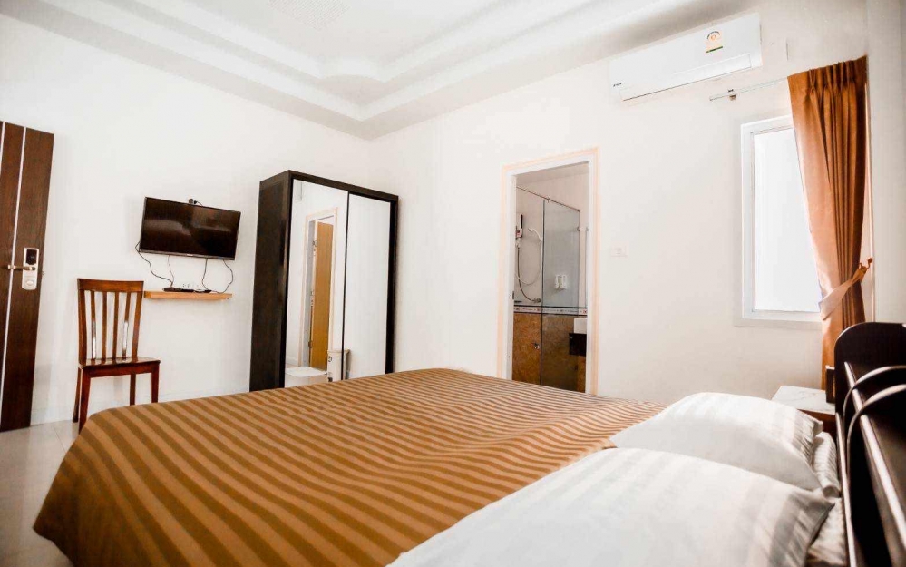 ปล่อยเช่าบ้าน Pool Villa สำหรับทำธุรกิจ 6 ห้องนอน 7 ห้องน้ำ พัทยากลาง