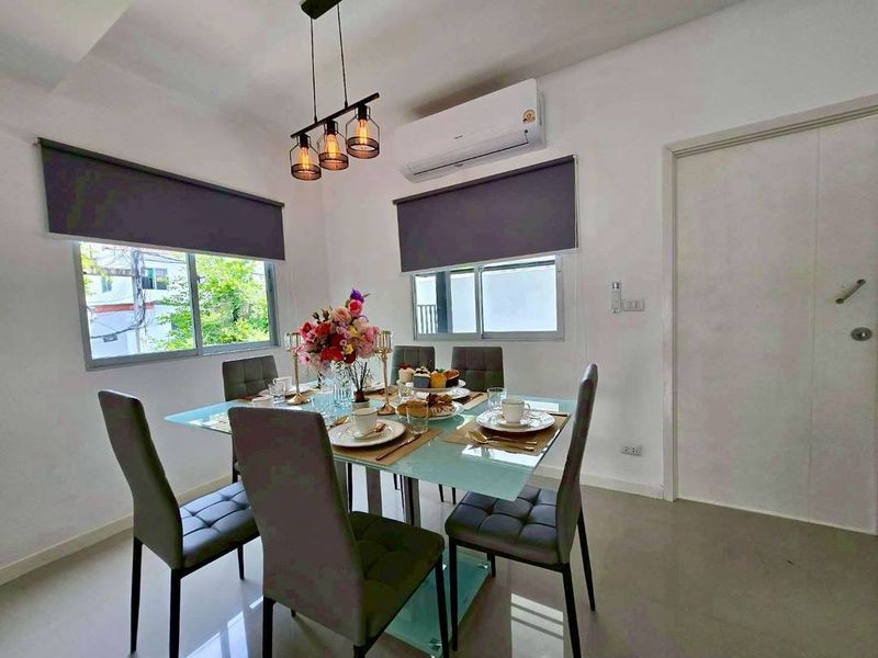 ขาย ทาวน์โฮม 2 ชั้น 3 ห้องนอน 2 ห้องน้ำ เขาน้อย