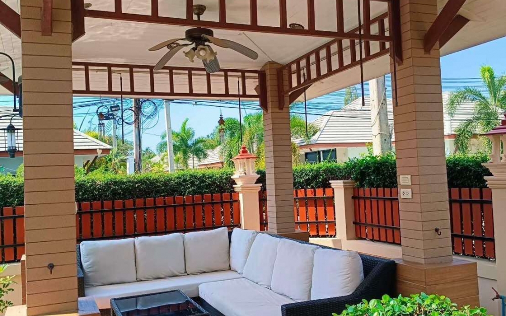 ให้เช่าพูลวิลล่า 3 ห้องนอน บ้านอำเภอ