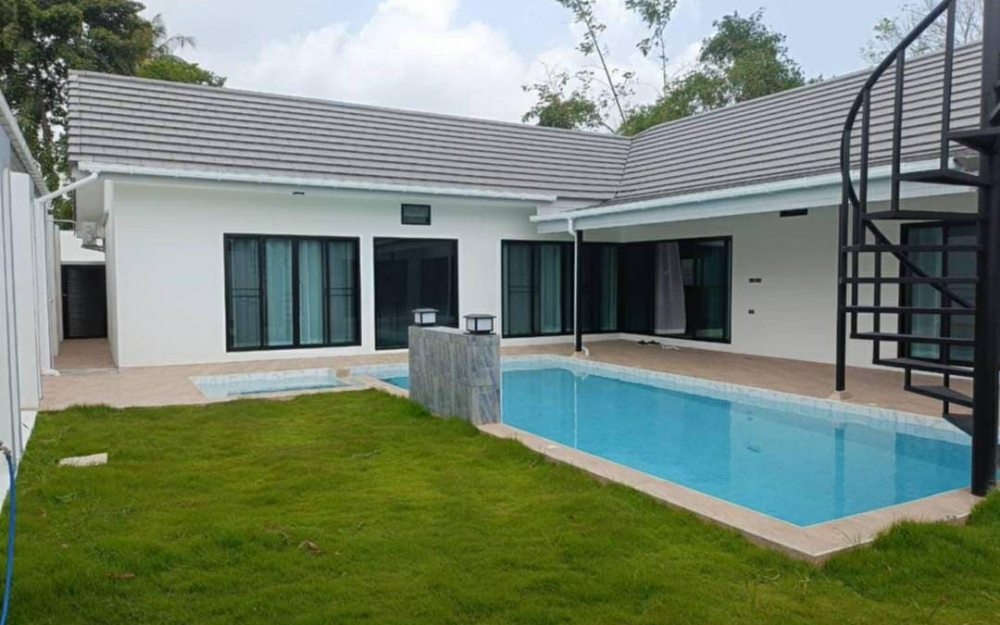 ให้เช่าพูลวิลล่า 4 ห้องนอน 4 ห้องน้ำ พรประภานิมิต พัทยา