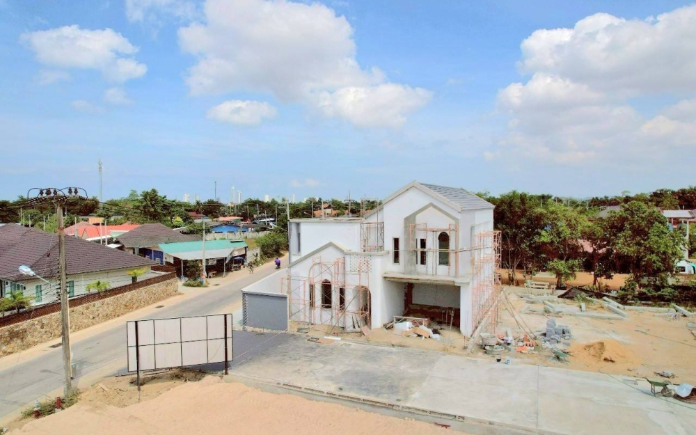 ขาย Pool Villa 2 ชั้น 5 ห้องนอน 5 ห้องน้ำ ห้วยใหญ่ (3)