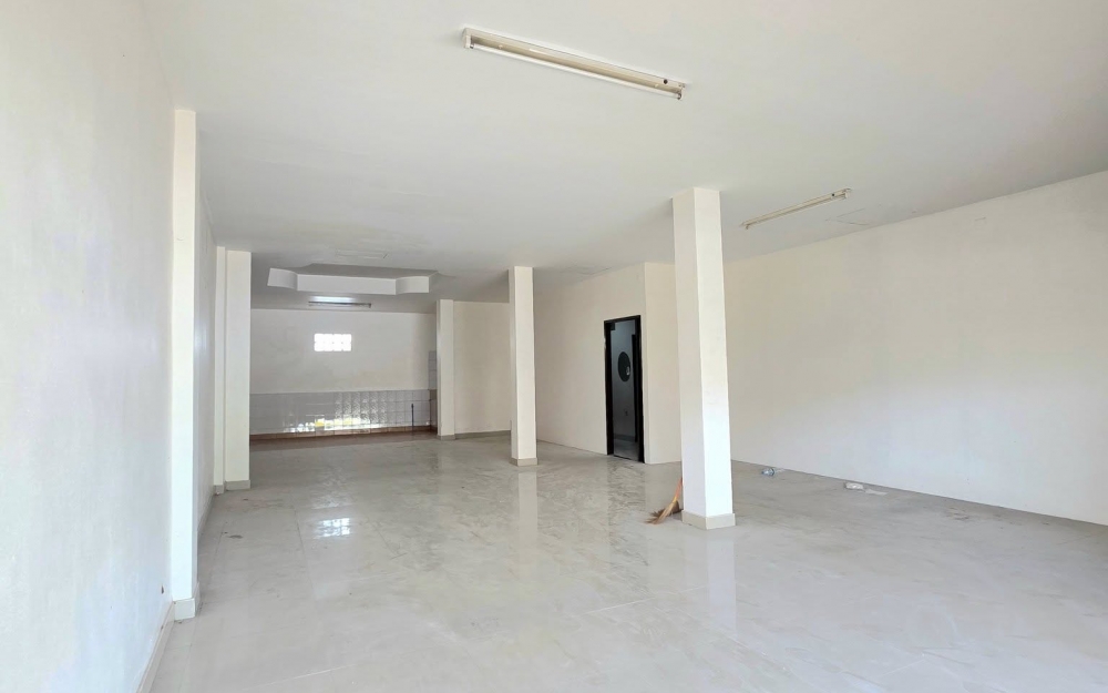 ขายอาคารพาณิชย์ 4 ชั้น 9 ห้องนอน 10 ห้องน้ำ ซอยปูเป็น จอมเทียน (2)