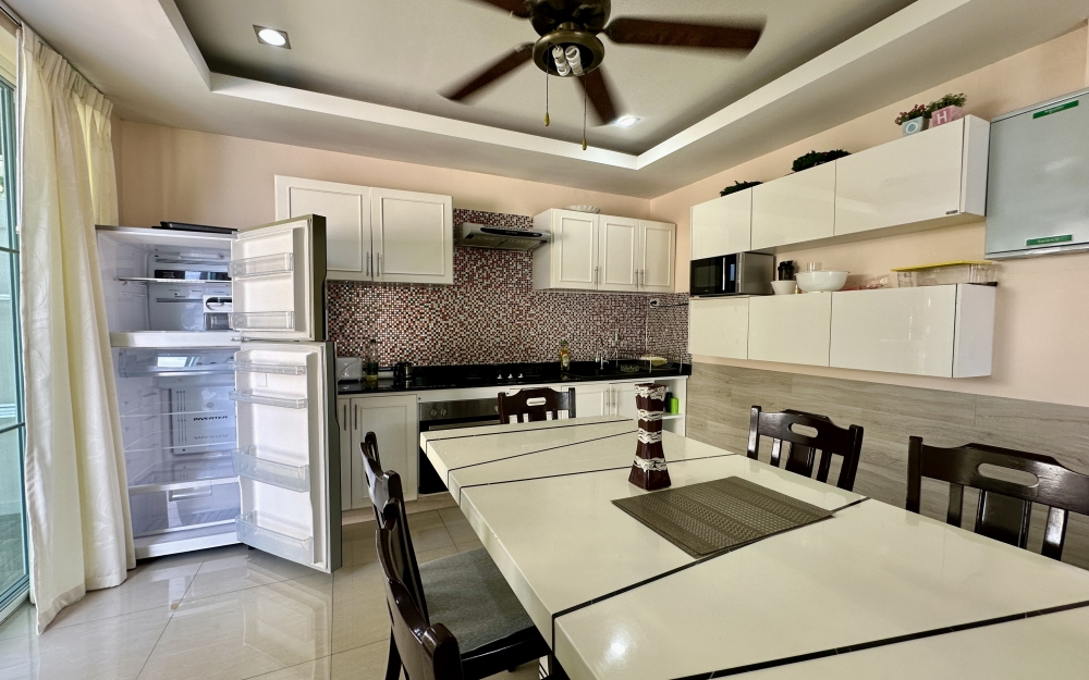 ขาย Pool Villa ชั้นเดียว 3 ห้องนอน 3 ห้องน้ำ จอมเทียน (2)