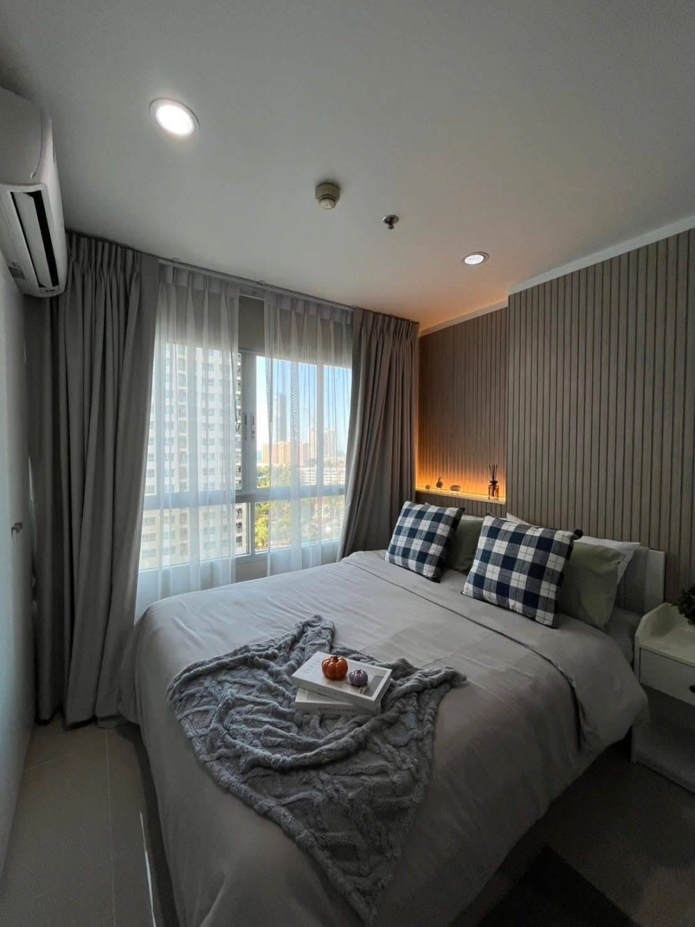 ลุมพินี วงศ์อามาท