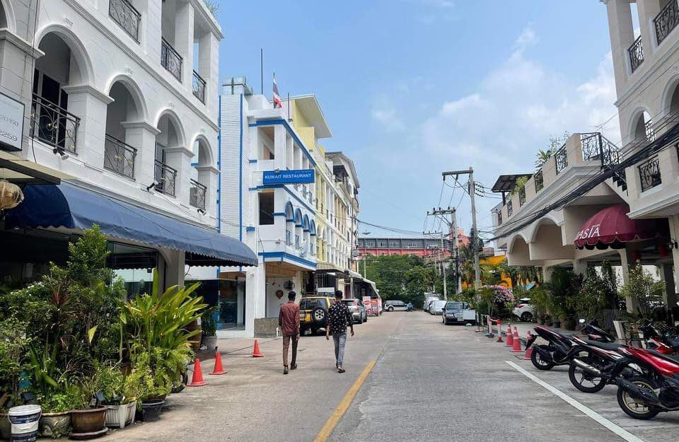 ขายอาคารพาณิชย์ 3 ชั้น 3 ห้องนอน 2 ห้องน้ำ พัทยาใต้ (2)