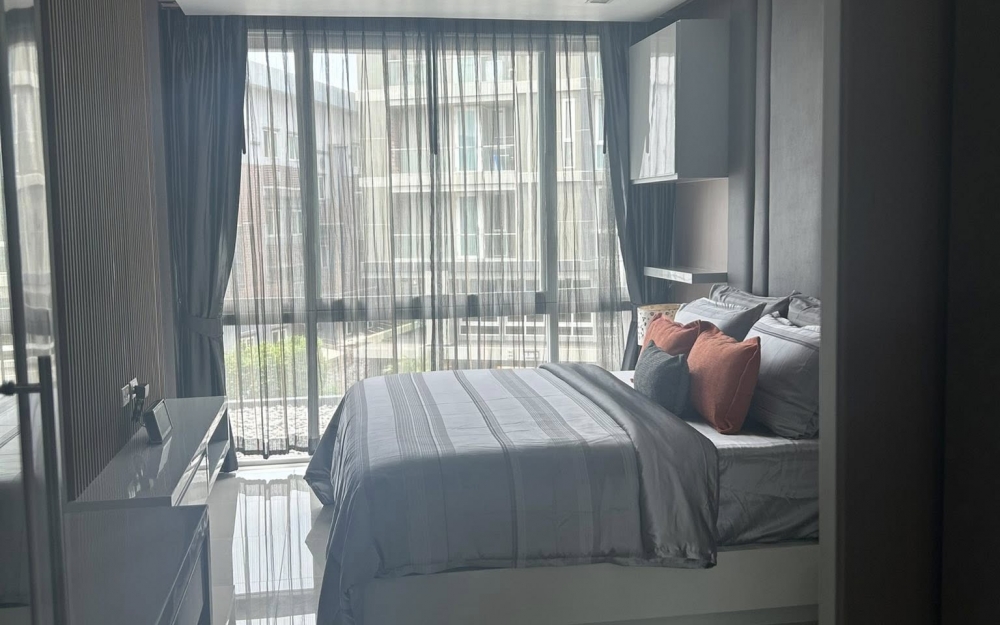 ให้เช่า Apus Condominium เอปัส คอนโดมิเนียม 1 ห้องนอน วิวสระ