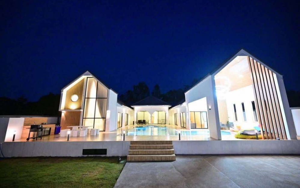 ขายพร้อมผู้เช่า Pool Villa 4 ห้องนอน ห้วยใหญ่ (3)