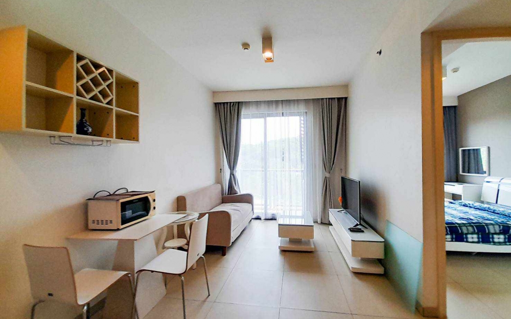 ปล่อยเช่ารายปี Unixx South Pattaya ยูนิกซ์ พัทยาใต้ 1 ห้องนอน ชั้น 2 วิวสระ & ภูเขา