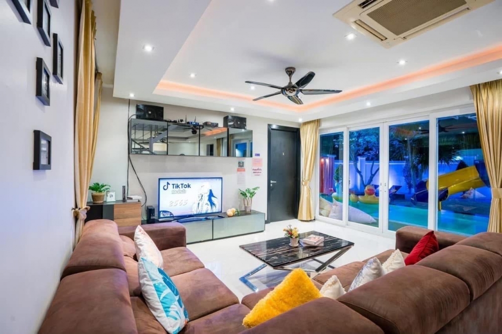 ให้เช่า Pool Villa 2 ชั้น 5 ห้องนอน 5 ห้องน้ำ จอมเทียน