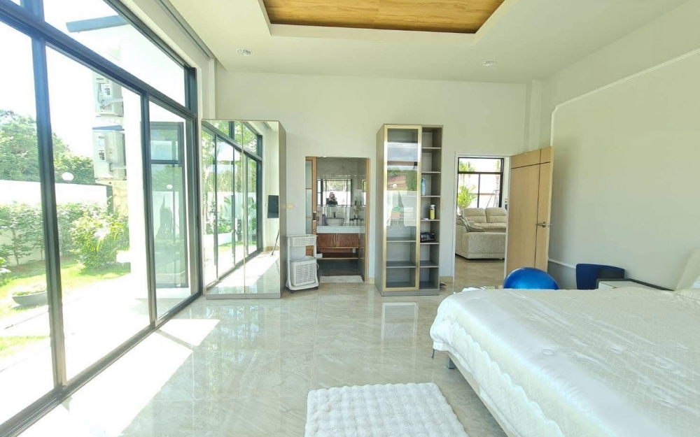 ขาย Pool Villa 3 ห้องนอน บางเสร่ (2)