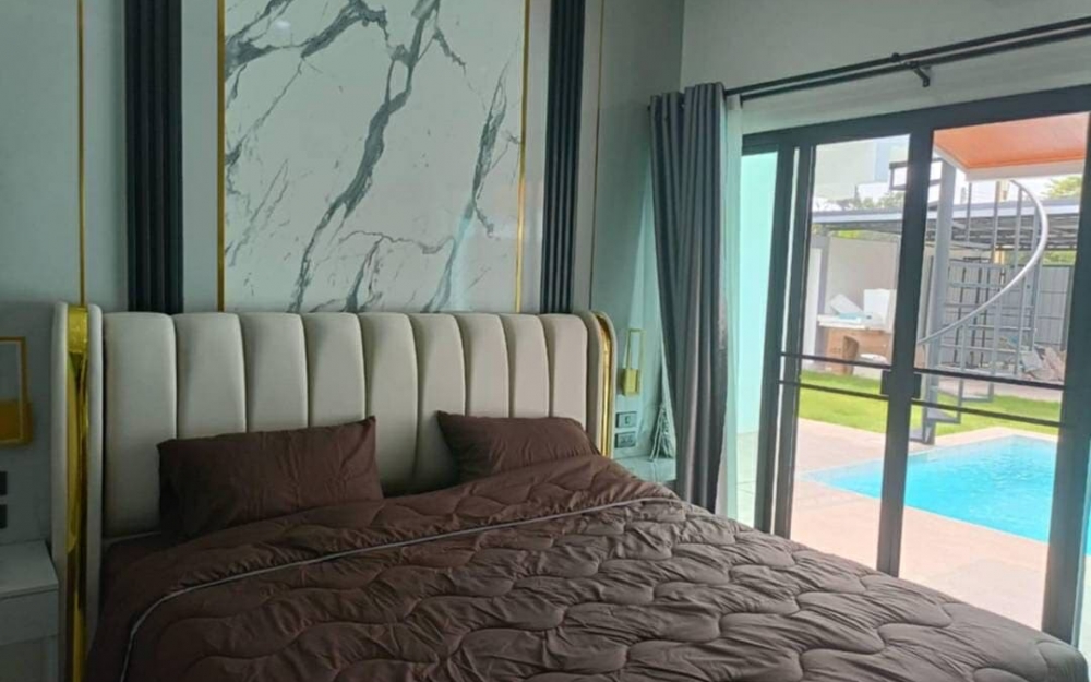 ให้เช่าพูลวิลล่า 4 ห้องนอน 4 ห้องน้ำ พรประภานิมิต พัทยา